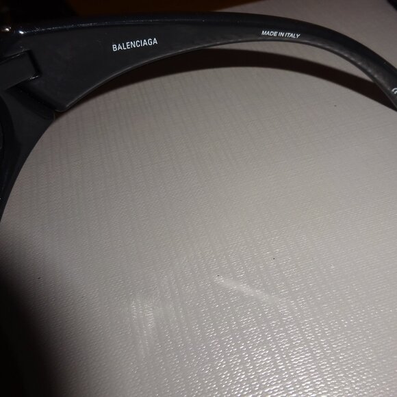 BALENCIAGA Sunglasses - Picture 5 of 11